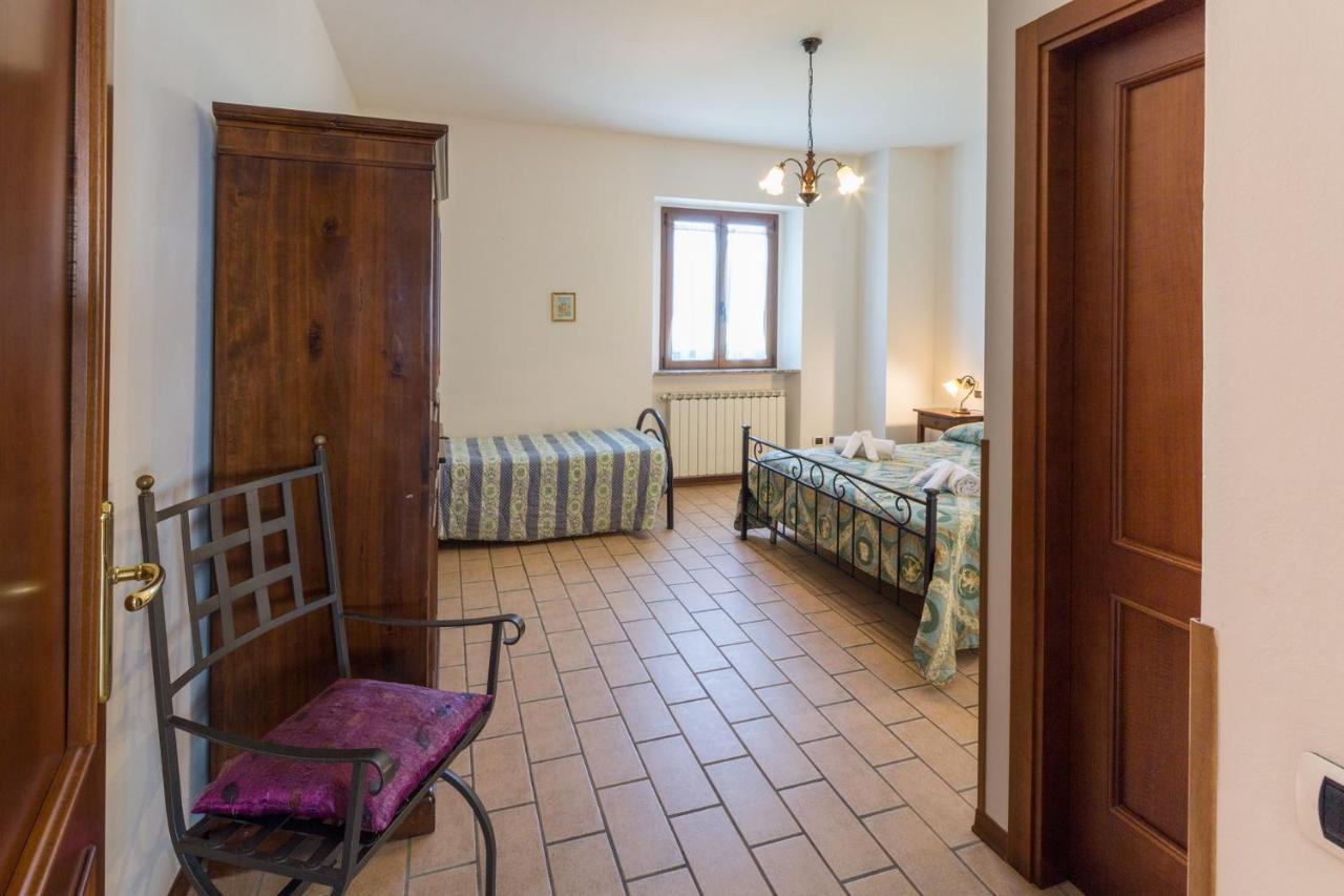 Agriturismo Casella Del Piano Губбіо Екстер'єр фото